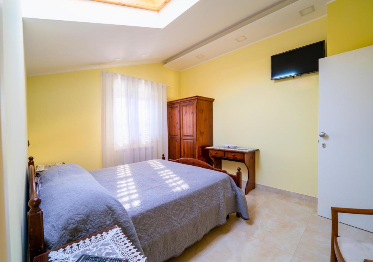 Villa Dei Cesari Bed & Breakfast Santa Maria La Carita ภายนอก รูปภาพ